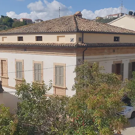 Casa Pilato لوريتو أبروتينو